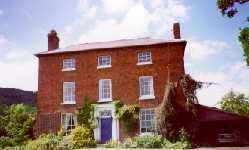 Brimford House B&B,  Criggion